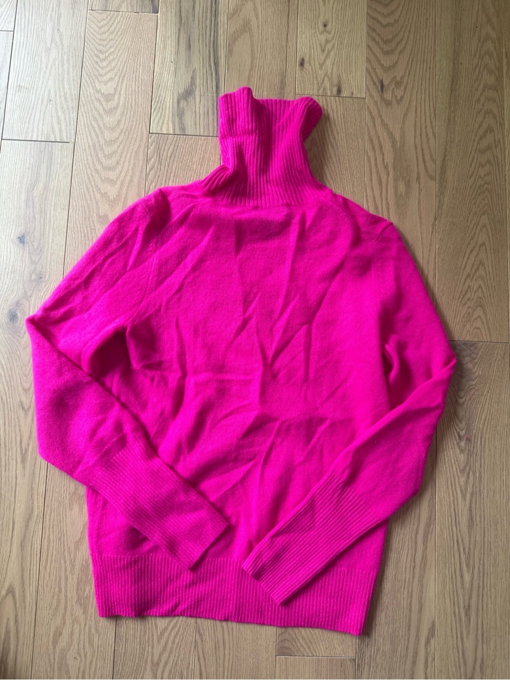Aqua Hot Pink Fuscia 100% Cashmere Turtleneck Sweater Sz M